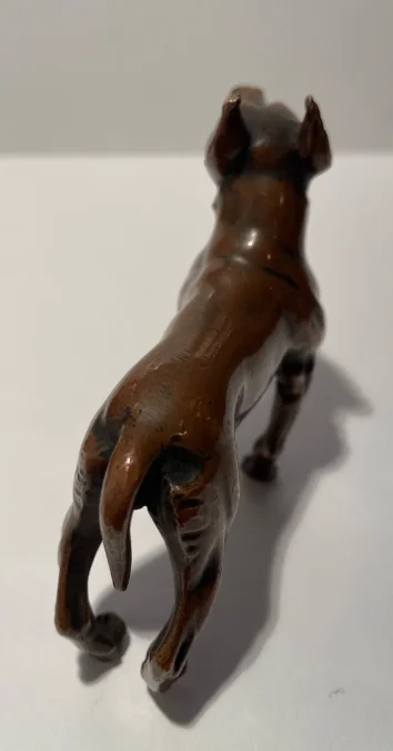 Petit Sujet En Bronze Représentant Un Chien Staff