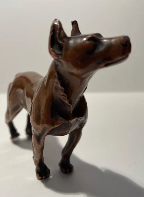 Petit Sujet En Bronze Représentant Un Chien Staff