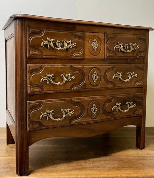 Petite Commode En Noyer Et Hêtre Dite " Parisienne "