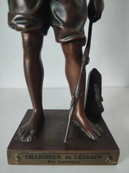 Le Charmeur De Lézard , Sujet En Bronze