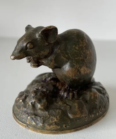 Petite Souris En Bronze