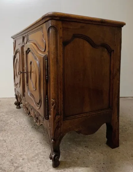 Buffet bas Provençal Ajouré En Noyer