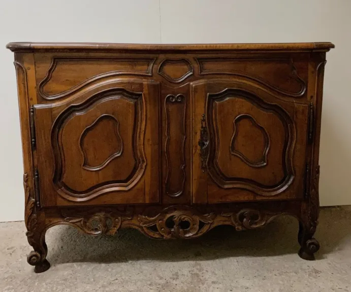 Buffet bas Provençal Ajouré En Noyer