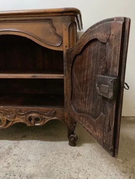 Buffet bas Provençal Ajouré En Noyer