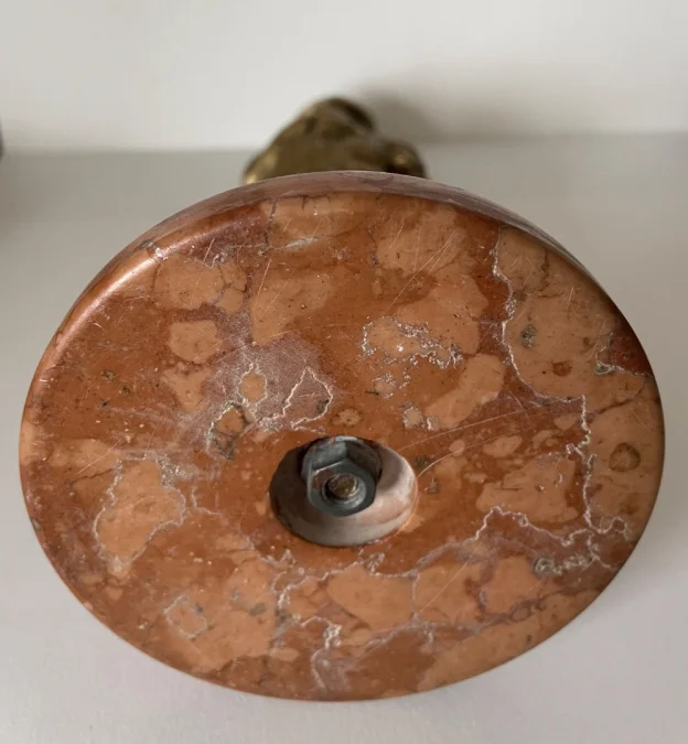 Le Mousse Siffleur , Sujet En Bronze