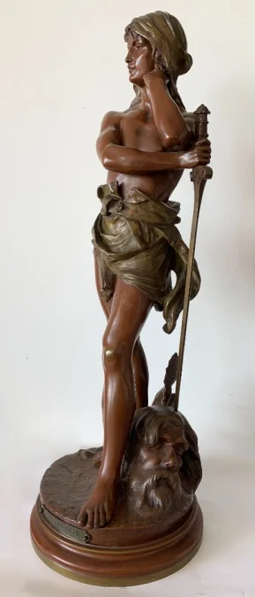 Sculpture En Bronze Représentant David Vainqueur