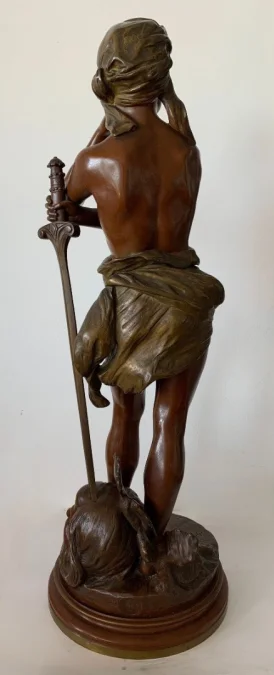 Sculpture En Bronze Représentant David Vainqueur
