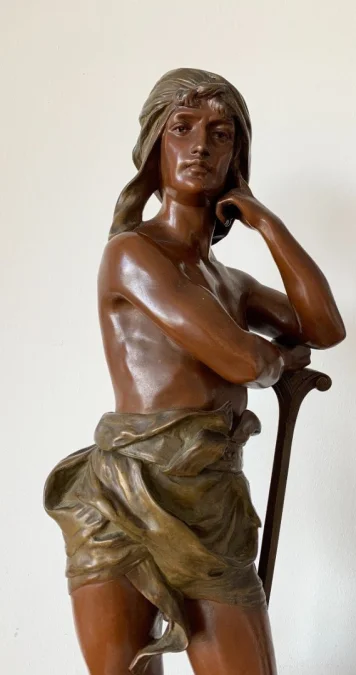 Sculpture En Bronze Représentant David Vainqueur