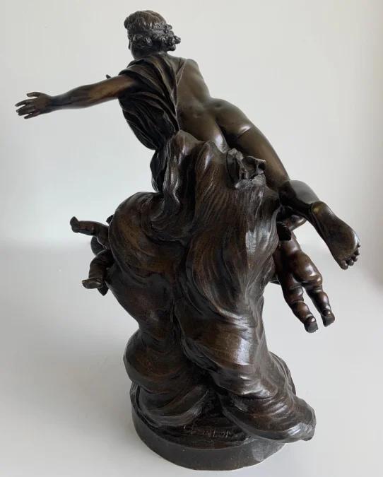 Sculpture En Bronze Représentant Cupidon Entouré De Putti