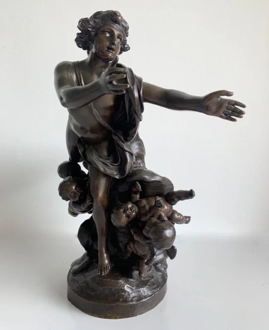 Sculpture En Bronze Représentant Cupidon Entouré De Putti