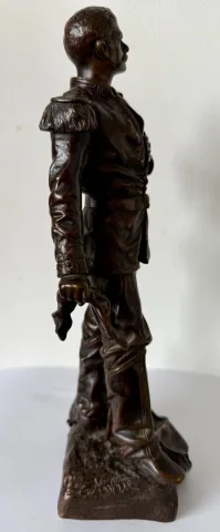 Militaire de la 3 brigade de dragons , sculpture en bronze