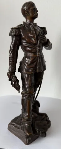 Militaire de la 3 brigade de dragons , sculpture en bronze