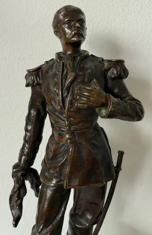 Militaire de la 3 brigade de dragons , sculpture en bronze