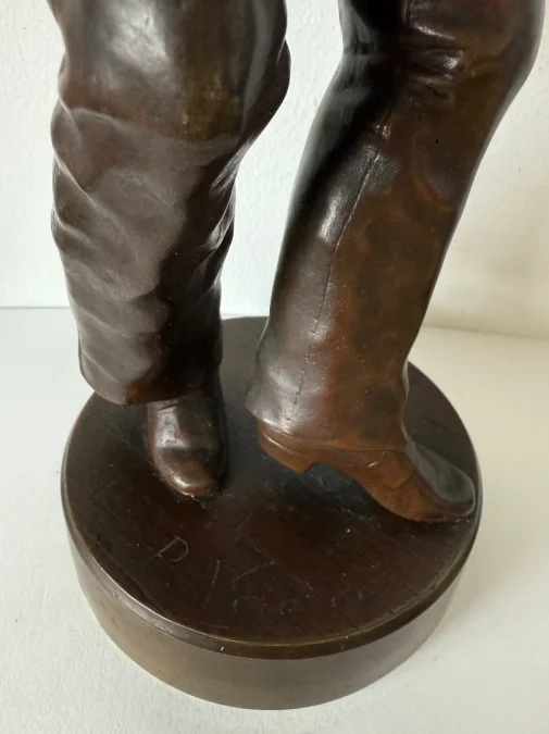 BRONZE FIGURE OF A SAILOR