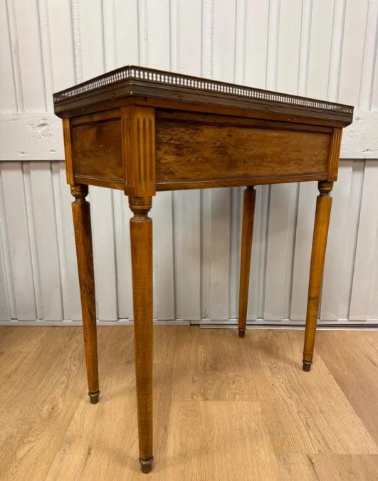 Table D Appoint De Style Louis XVI -