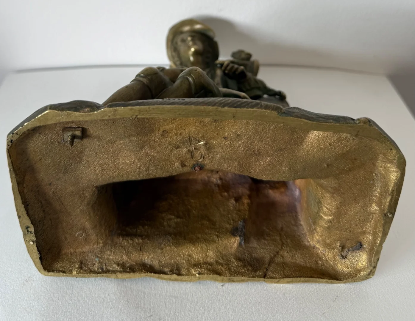 Le jeune saltimbanque et son singe , sujet en bronze