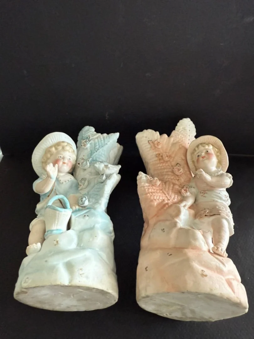 paire de petits vases bleu et rose