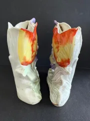paire de petits vases garçon et fille en porcelaine