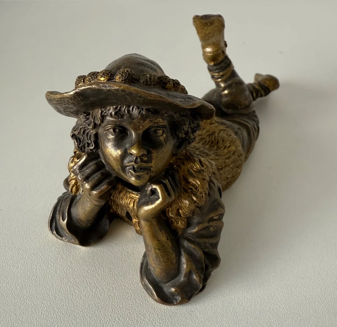 Le petit berger , sujet en bronze