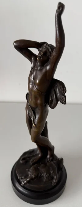 Le retour de chasse, sujet en bronze