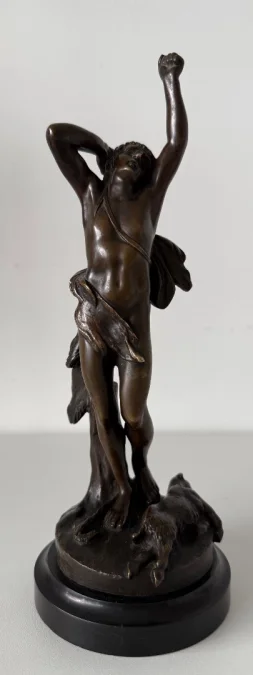 Le retour de chasse, sujet en bronze