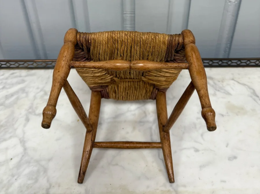 Petite chaise de maitrise