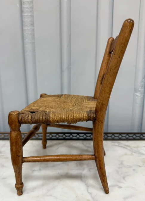 Petite chaise de maitrise