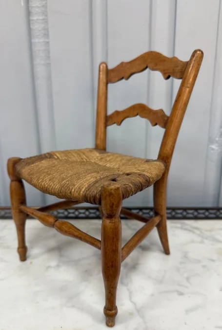 Petite chaise de maitrise