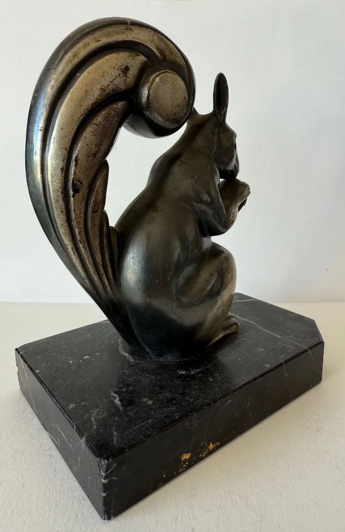 SWIRREL подписал FRANJOU