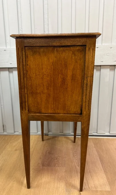 Table chiffonnière de style Louis XV