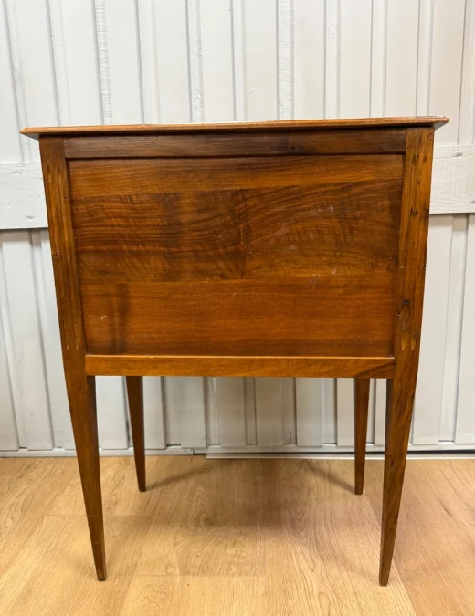 Table chiffonnière de style Louis XV