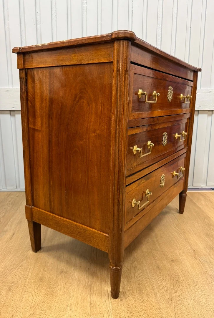 LOUIS XVI STYLE CHEST OF DRAWERS