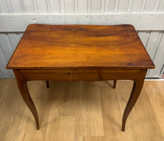 Schrijftafel in Louis XV-stijl in noten — Uitstekende staat