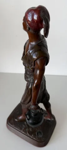 Der Wasserträger, Bronzeskulptur — Guter Zustand