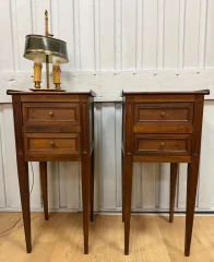 Paar Nachttische im Louis-XVI-Stil