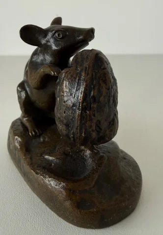 Mouse and Walnut, bronze sculpture — Very good condition