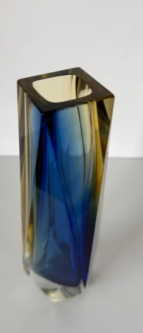 Murano glass vase — Good condition