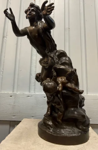 Bronze Cupido mit Putti, signiert Clodion — Guter Zustand