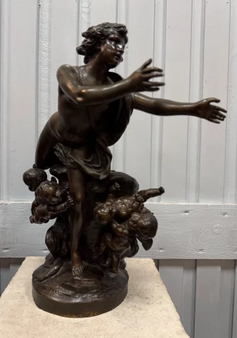 Bronze Cupido mit Putti, signiert Clodion — Guter Zustand