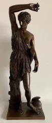 Amazone Herida, escultura en bronce, fundidor Barbedienne