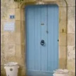 La Porte Bleue
