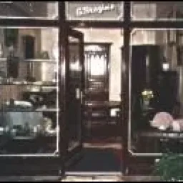 L'accessoire-antiquites