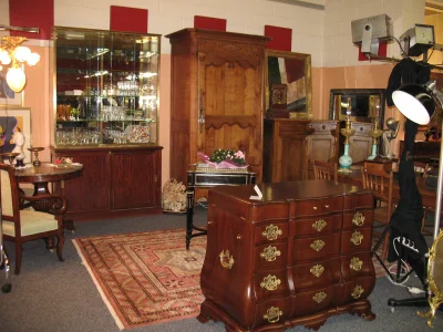 Antiquités BERNAUDAT. ANTIQUAIRE A SAINTE SAVINE PRES DE  TROYES