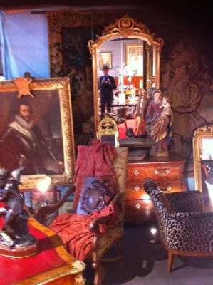 TRESOR Antiquites SARL